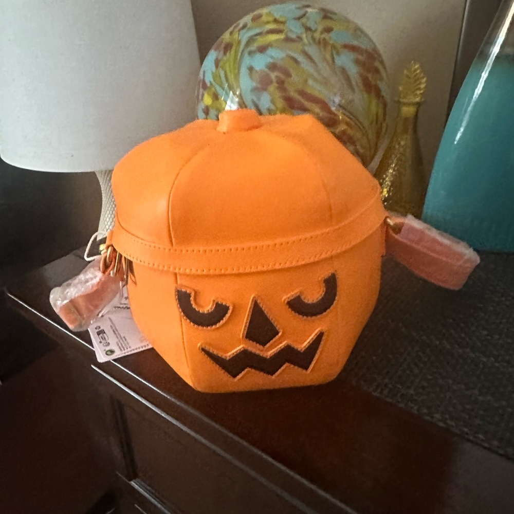 Loungefly Boo Bucket crossbody bag